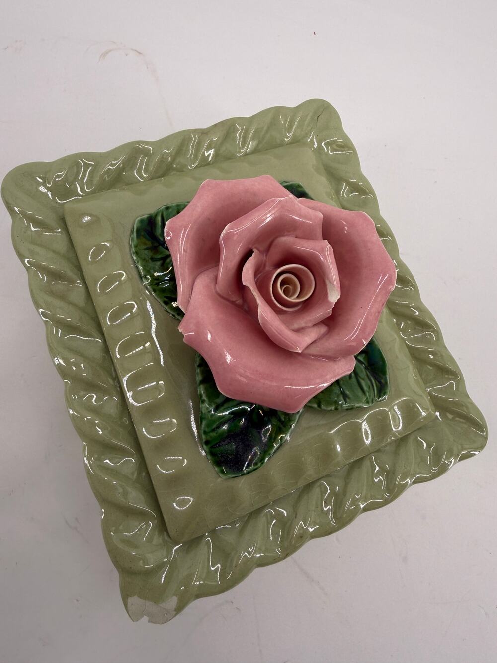 Pink Rose Ceramic Trinket Box CHIPS Vintage Cottagecore Granny Chic Floral Decor